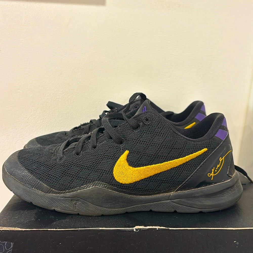 Nike Kobe VIII PS kids size 2.5